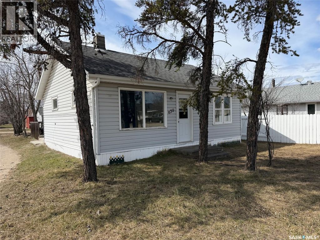 639 Albert Street, Hudson Bay