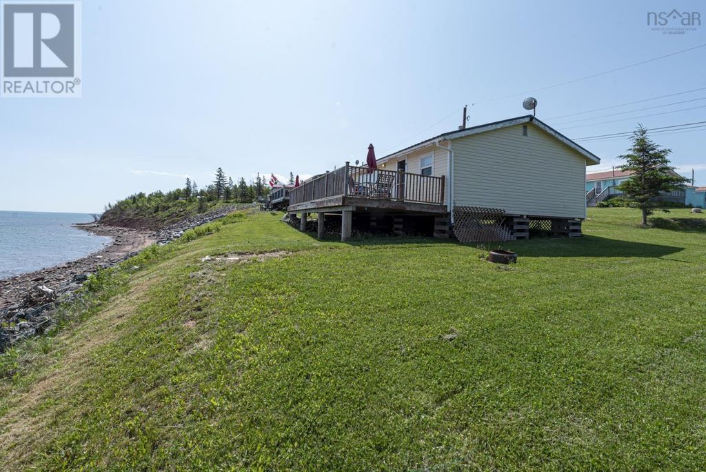 71 Red Cliff Drive, Seafoam