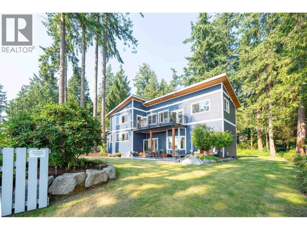 1590 Ocean Beach Esplanade, Gibsons