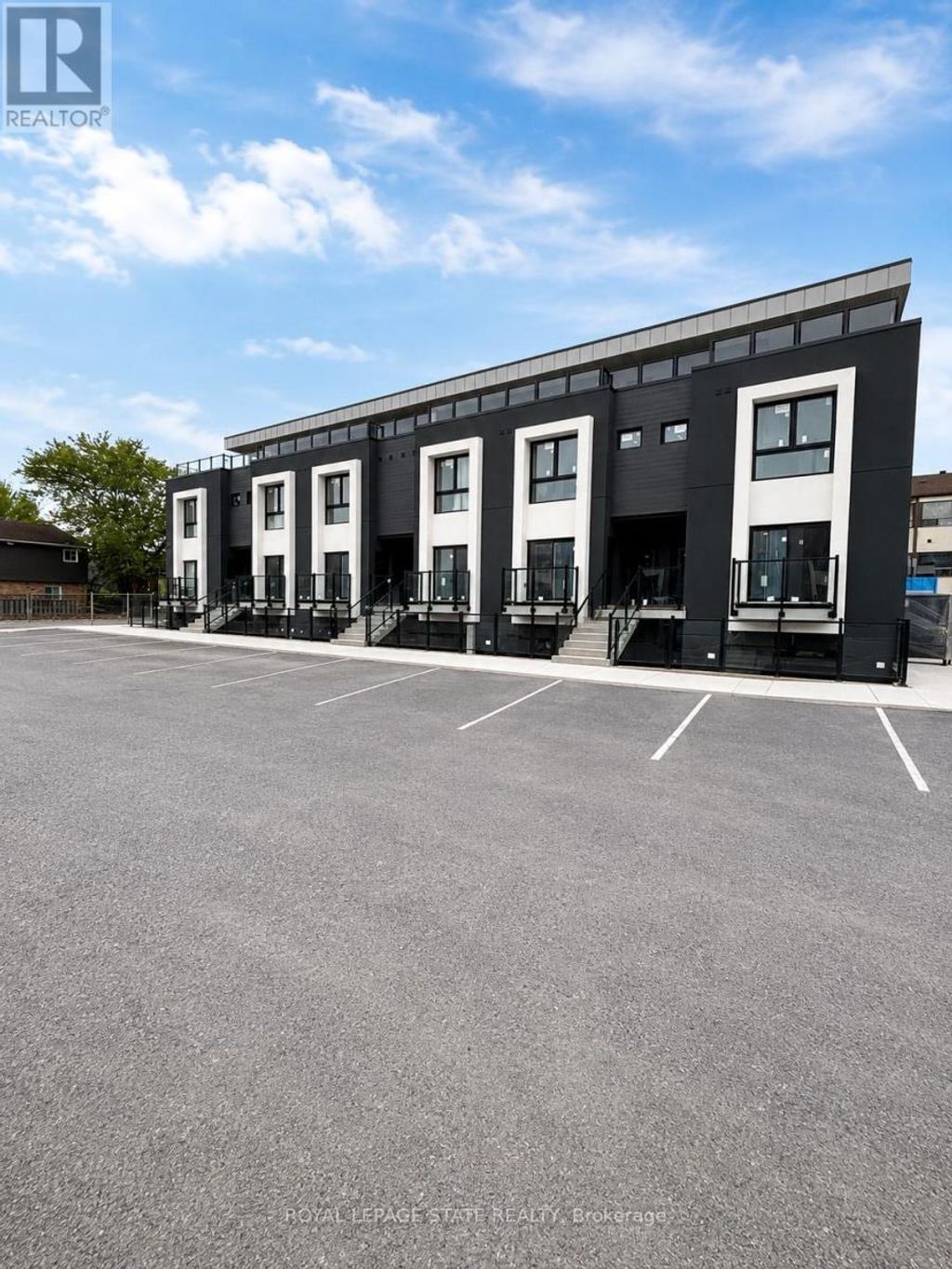 115 - 6638 Mcleod Road, Niagara Falls (oldfield)
