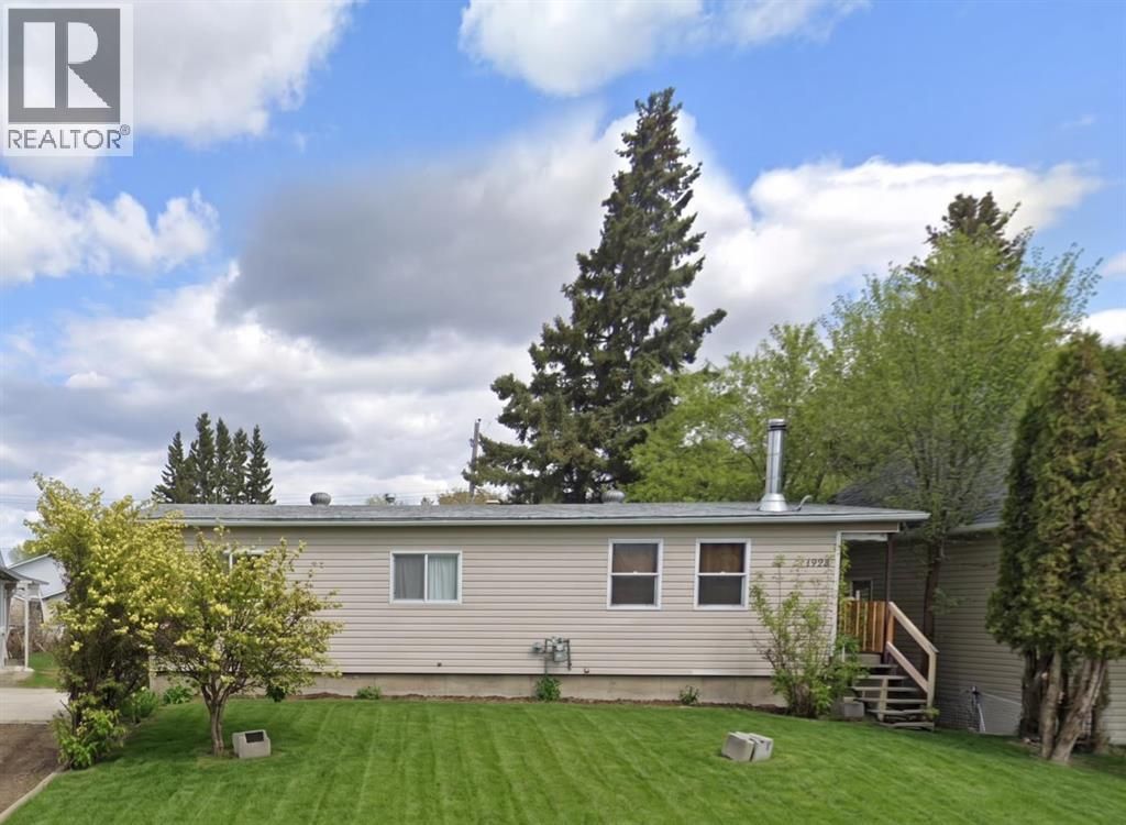 4928 58th Avenue, High Prairie