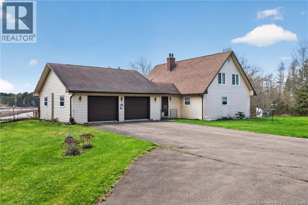 2402 Route 106, Boundary Creek
