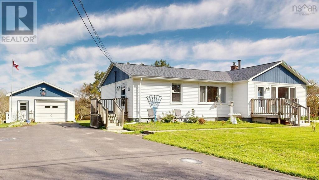 2262 Old Mill Road, South Farmington