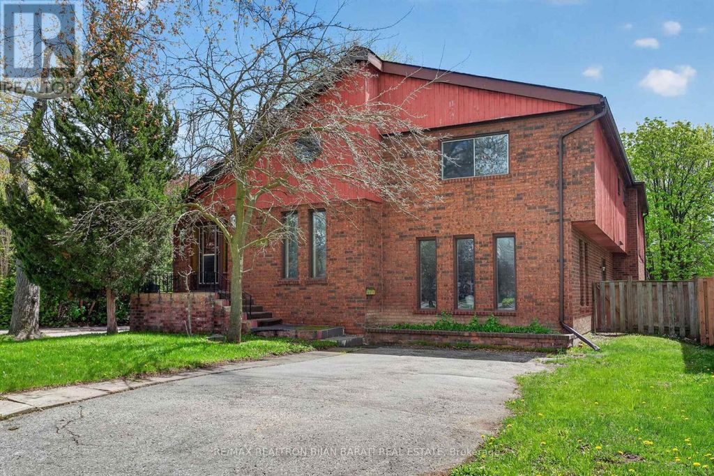 309 Hillcrest Avenue, Toronto (willowdale East)