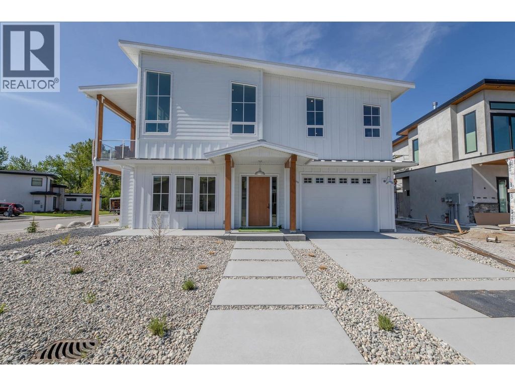 881 Lighthouse Landing, Summerland