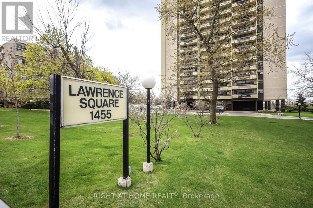 207 - 1455 Lawrence Avenue W, Toronto (brookhaven-Amesbury)