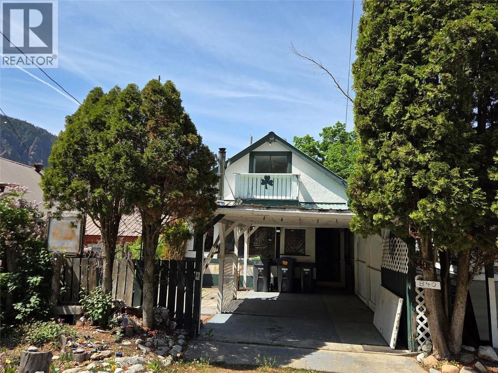 840 Cawston Avenue, Hedley