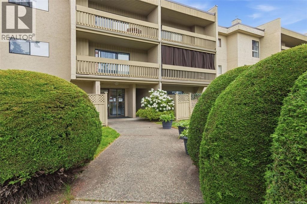 208 363 Morison Ave, Parksville