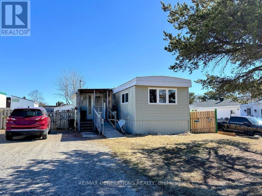 22 Jackson Crescent, Marathon