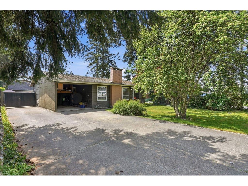11470 95 Avenue, Delta