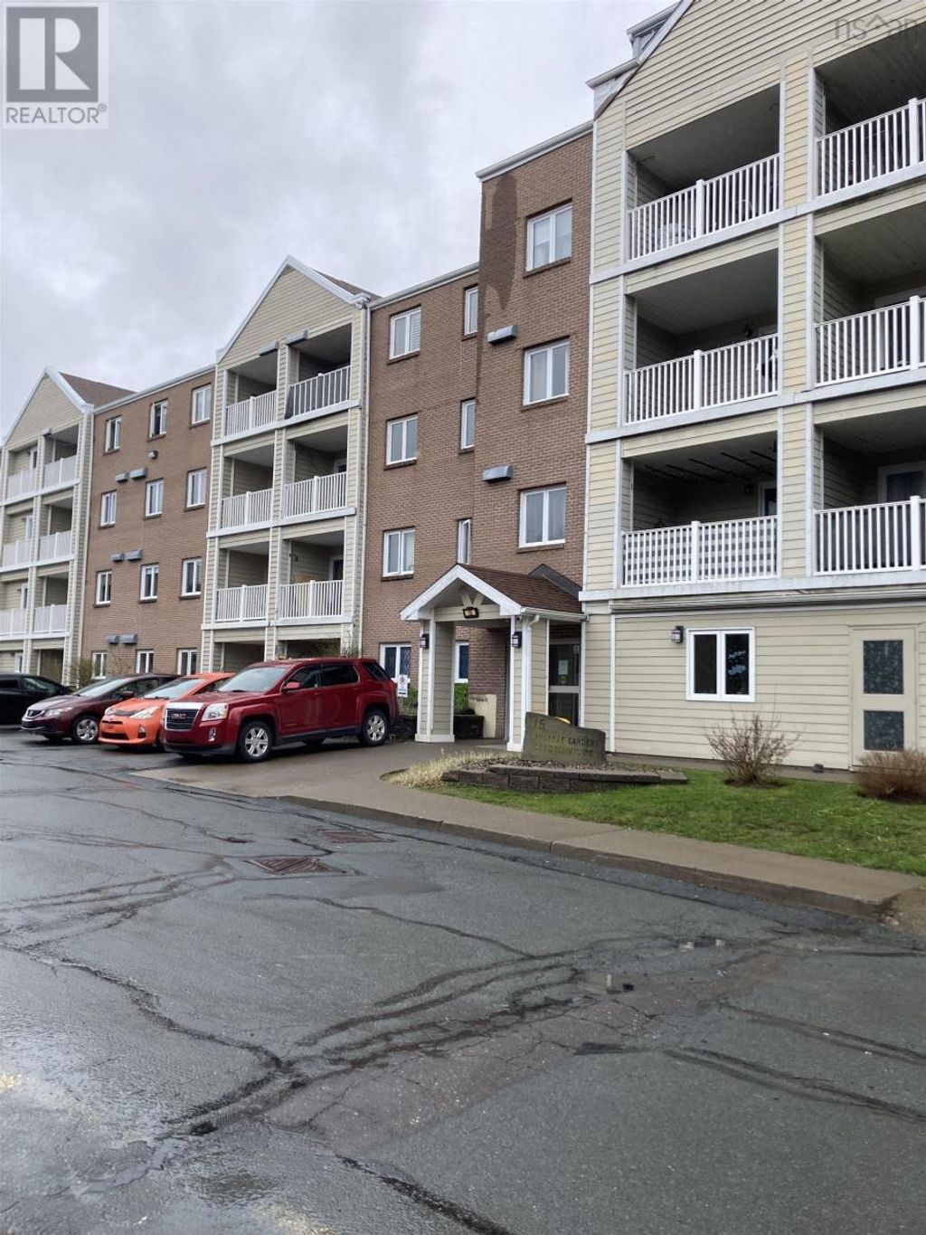 103 15 Langbrae Drive, Halifax