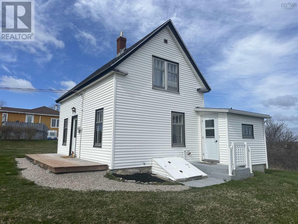 2910 Highway 308, Amiraults Hill