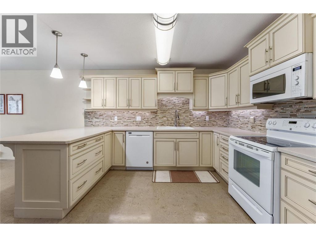 2477 Ingram Road Unit# 310, West Kelowna