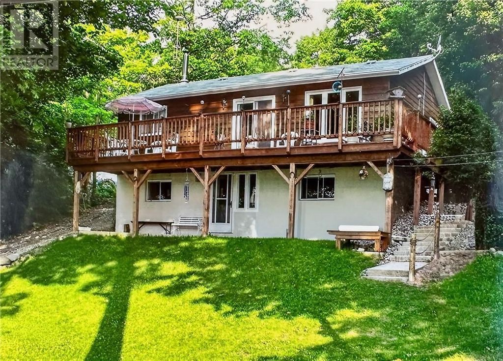 700 Ice Lake Drive, Gore Bay, Manitoulin Island