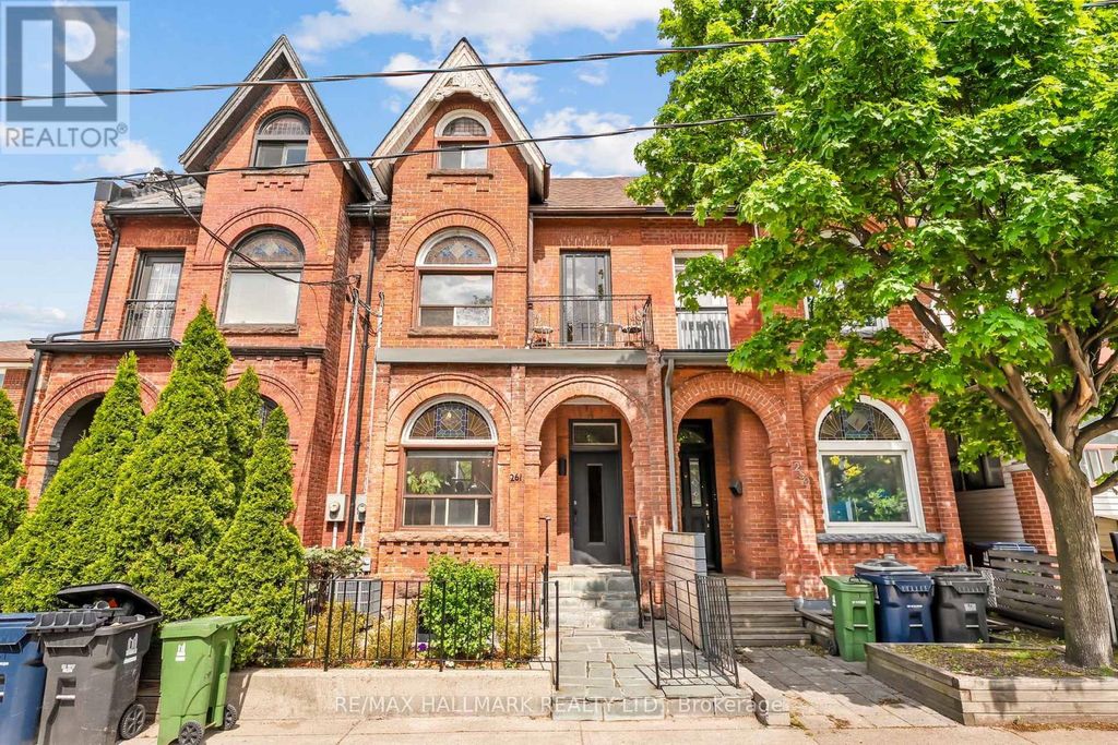 261 Ossington Avenue, Toronto (trinity-Bellwoods)