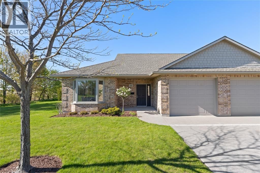 5969 Townsend Line Unit# 15, Lambton Shores
