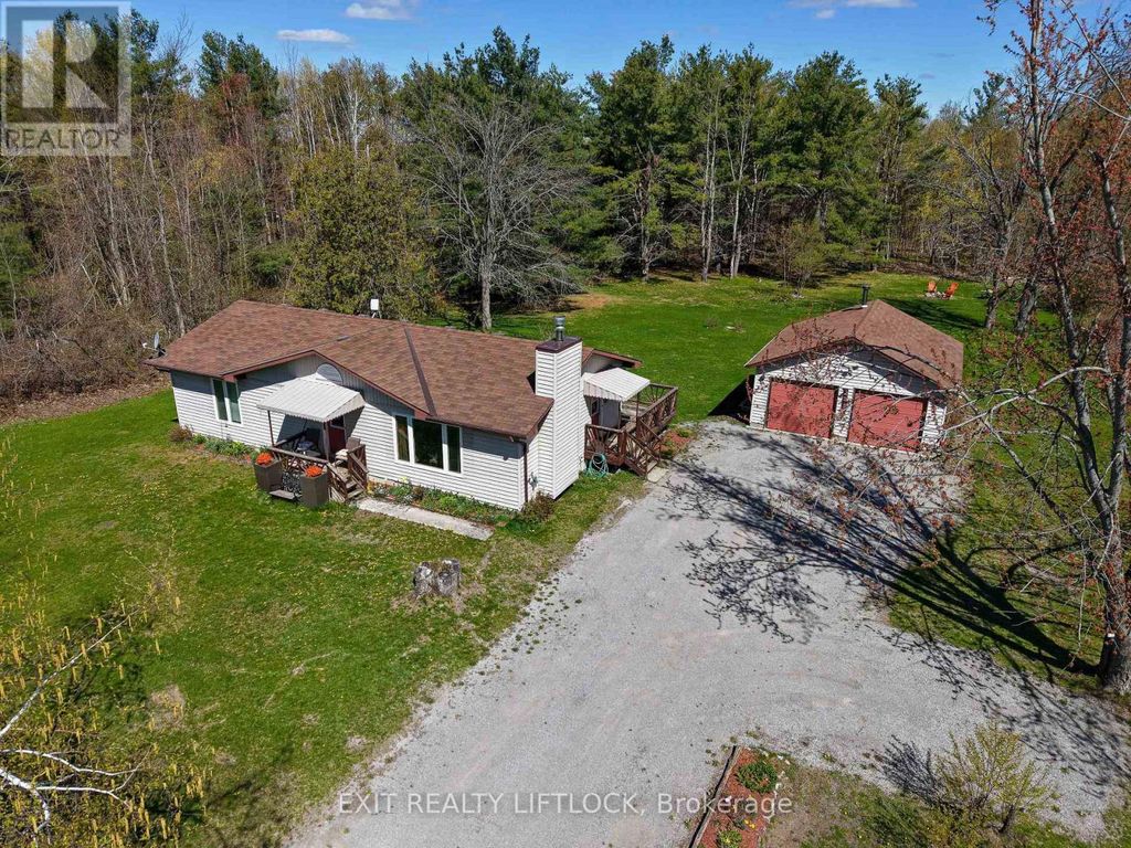 2348 18th Line, Selwyn