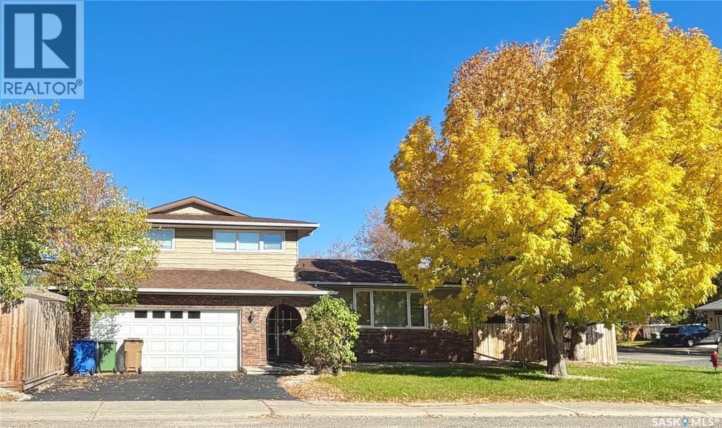 182 Lincoln Drive, Regina