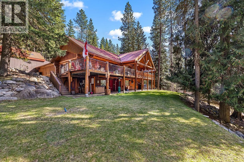 324 Arrow Creek E Road, Arrow Creek