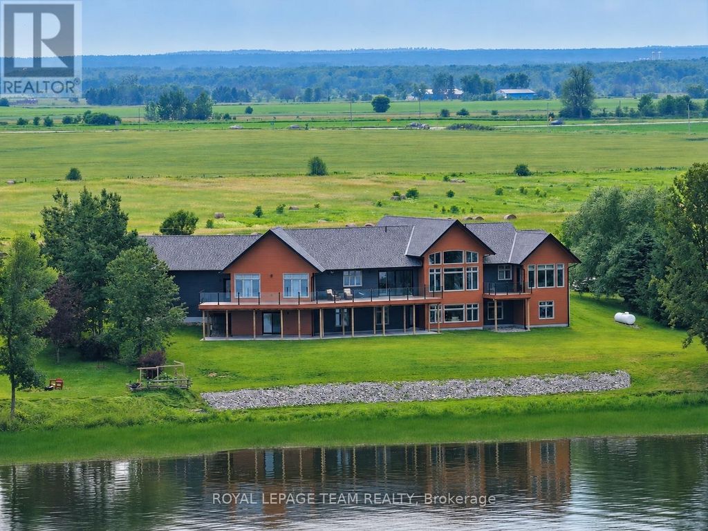 231 Finnerty Road, Whitewater Region
