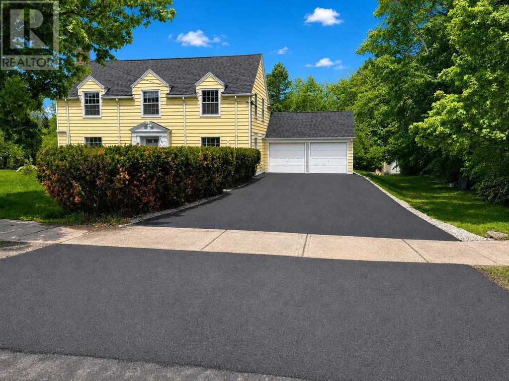 239 North River Road, Charlottetown