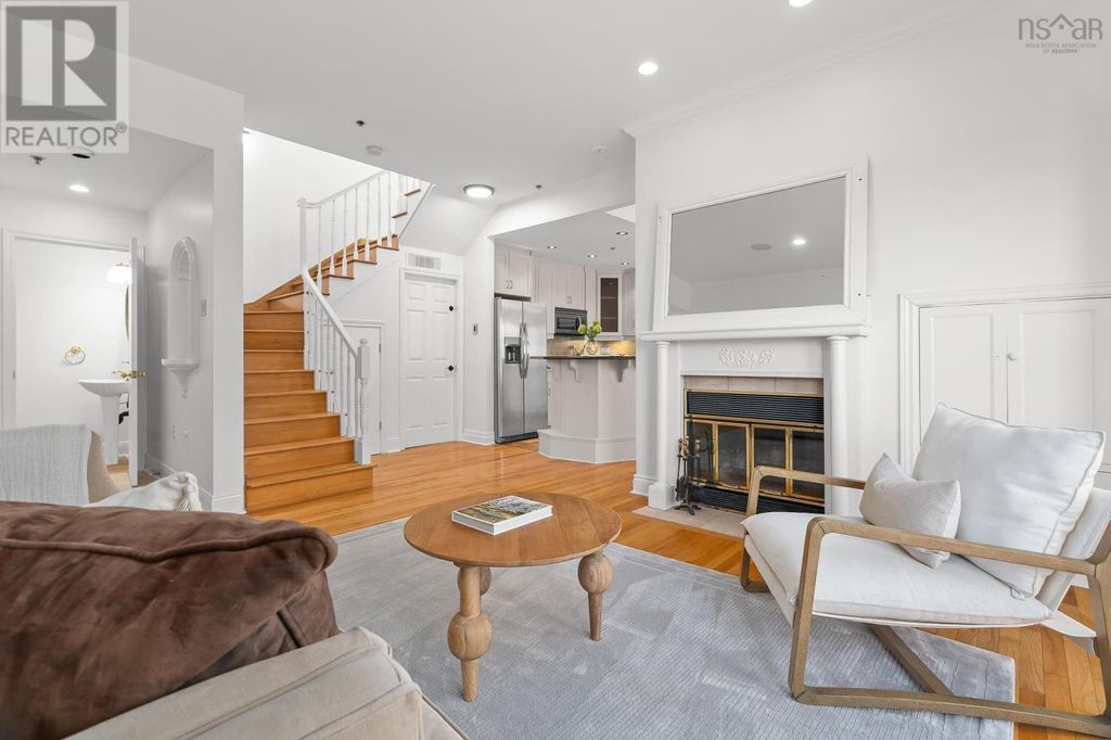 5 1049 South Park Street, Halifax