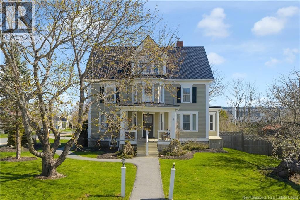 364 Montague, Saint Andrews