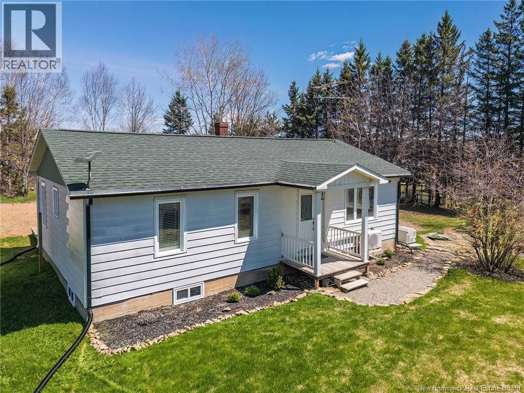 4124 Route 108, Crombie Settlement