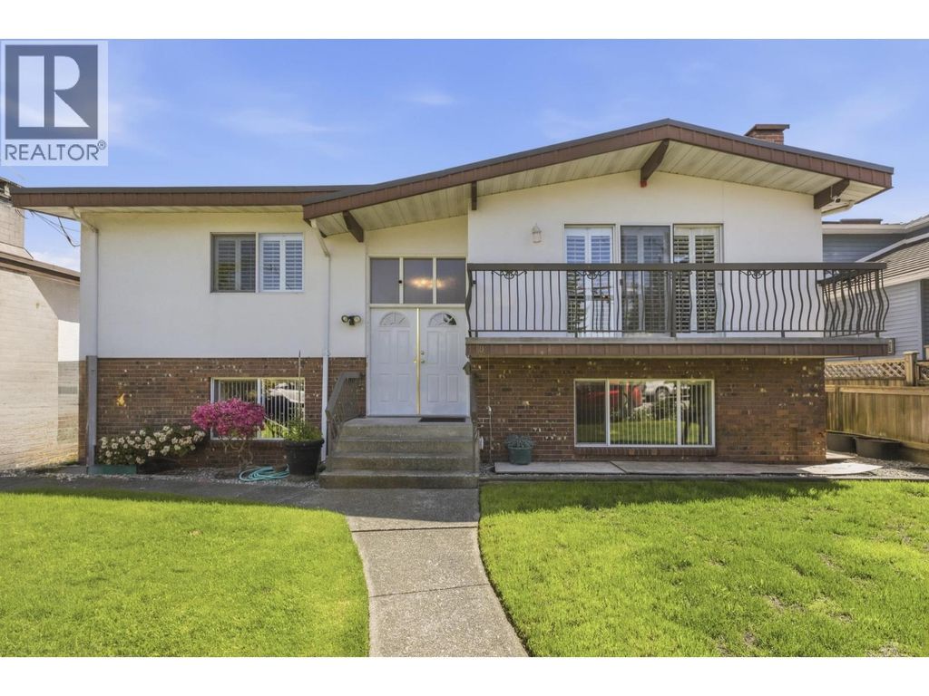 1108 Cliff Avenue, Burnaby