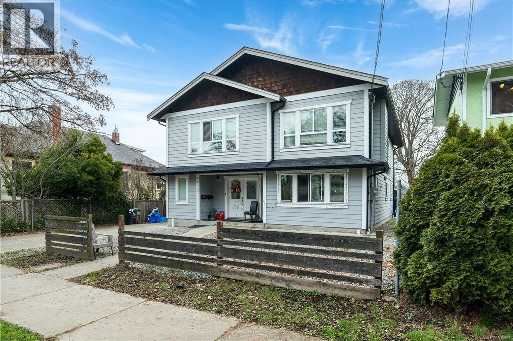 2509 Graham St, Victoria