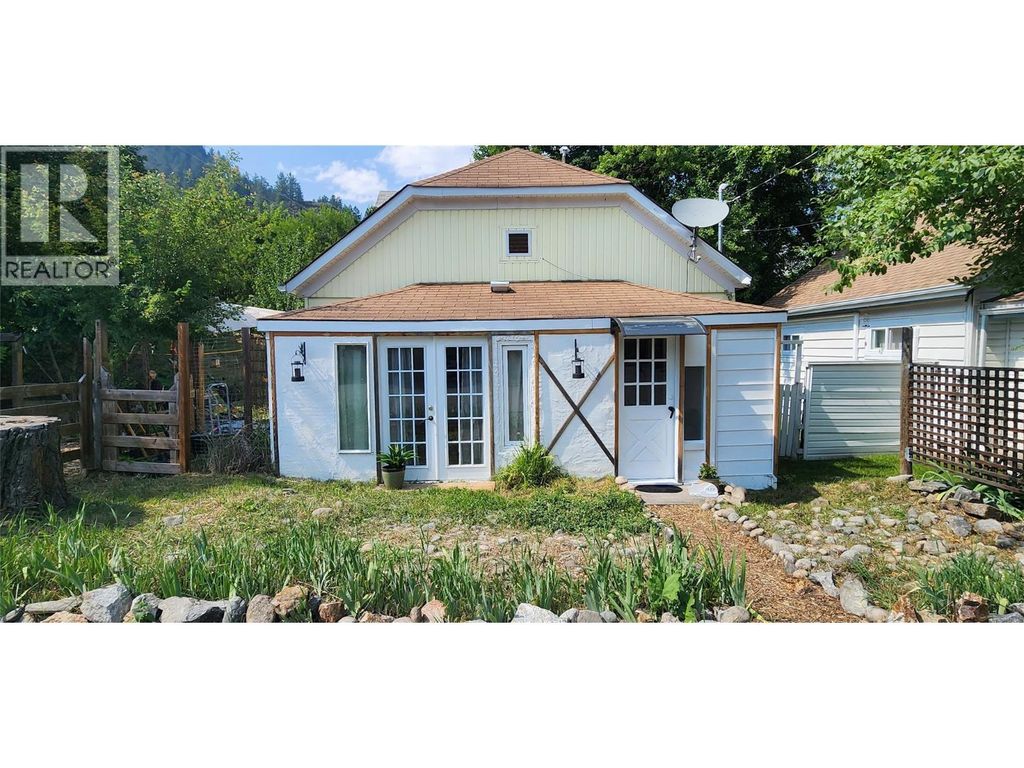 173 75th Avenue, Grand Forks