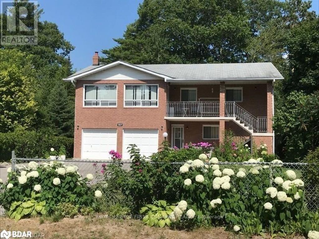 Unit 1 - 1307 River Road East Road, Wasaga Beach
