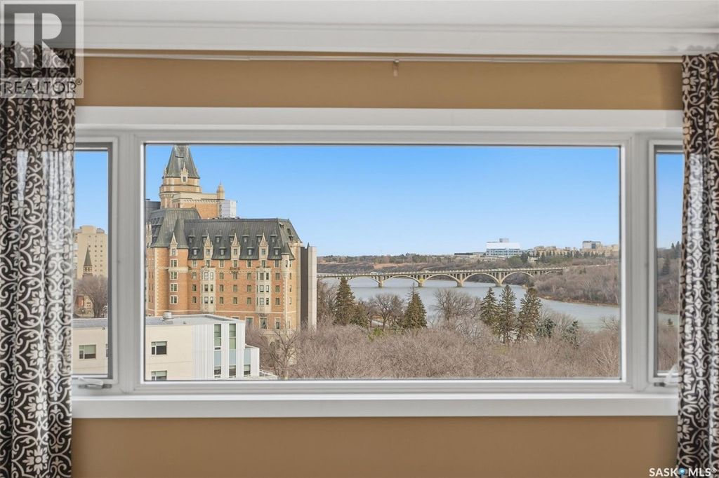1080 424 Spadina Crescent E, Saskatoon