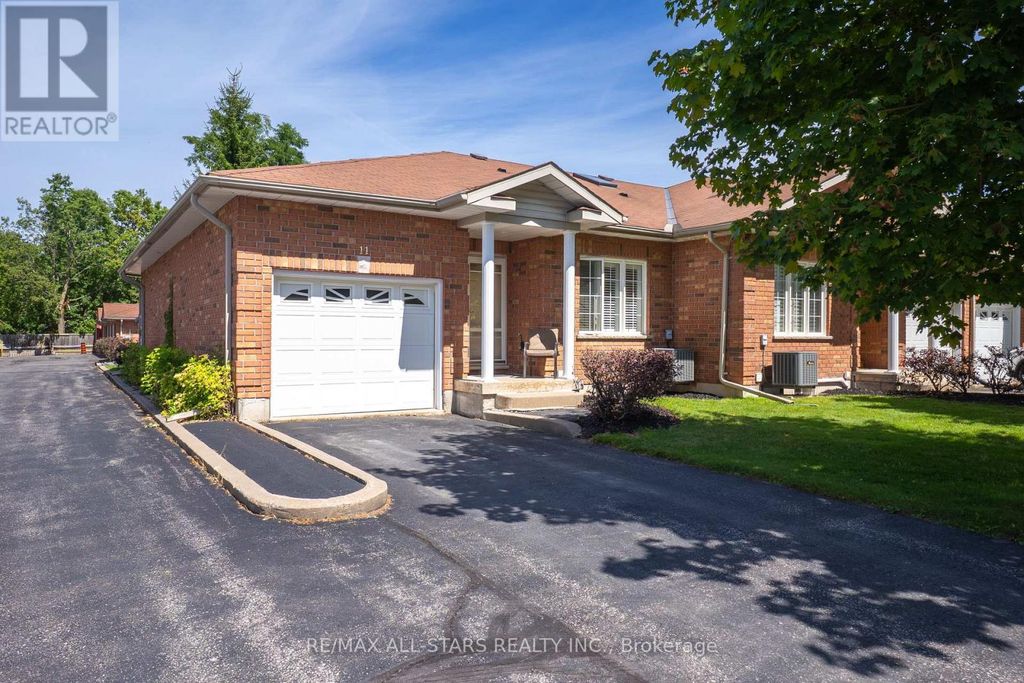 11 - 111 Colborne Street, Kawartha Lakes (fenelon Falls)