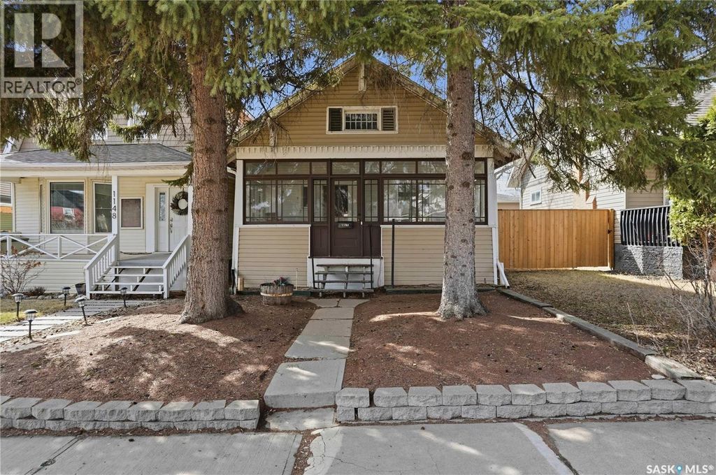 1150 3rd Avenue Ne, Moose Jaw