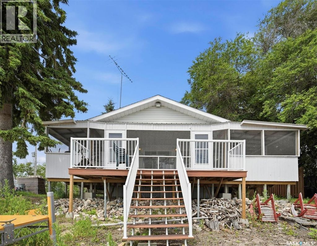 317 Lakeshore Drive, Etters Beach