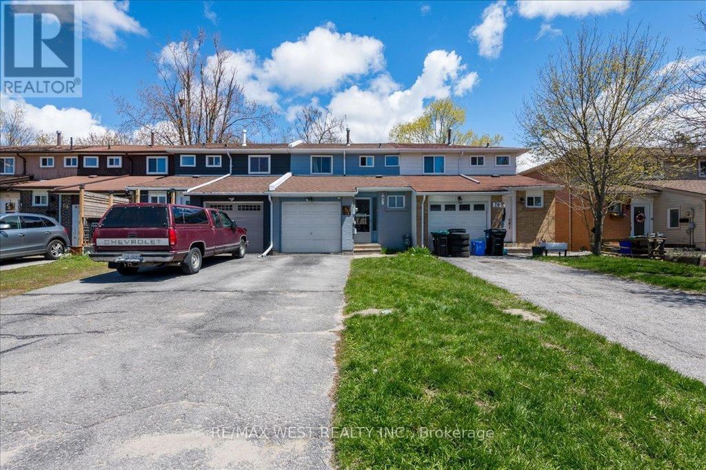 68 Chaucer Crescent, Barrie (letitia Heights)