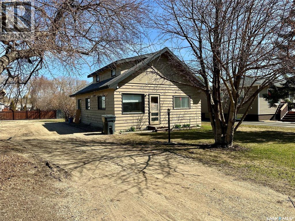 106 2nd Avenue Se, Norquay
