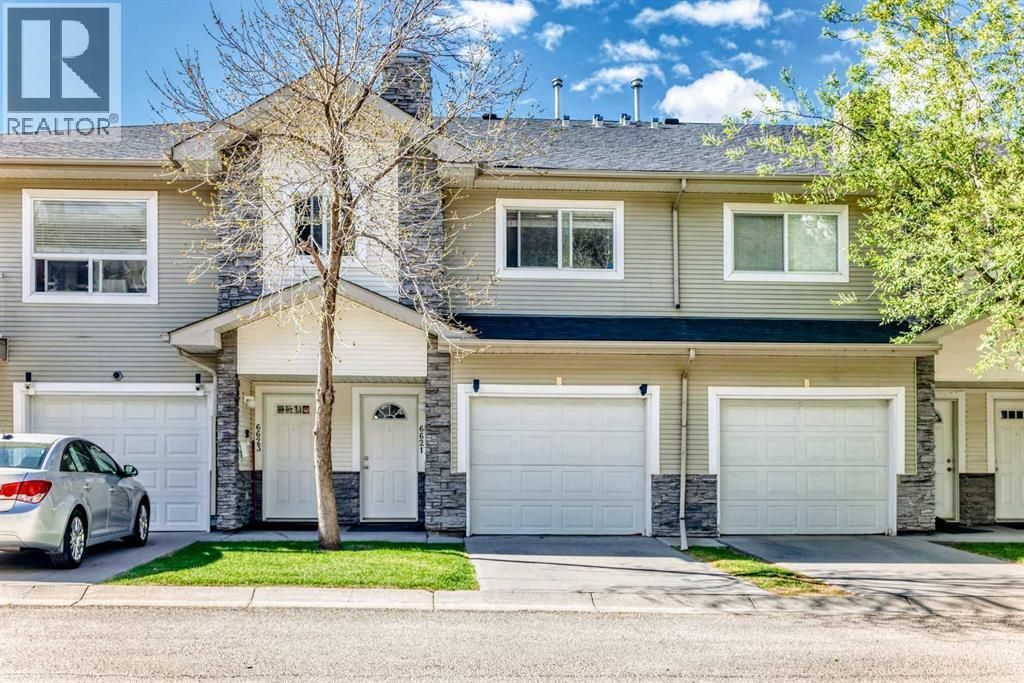 6621 Pinecliff Grove Ne, Calgary