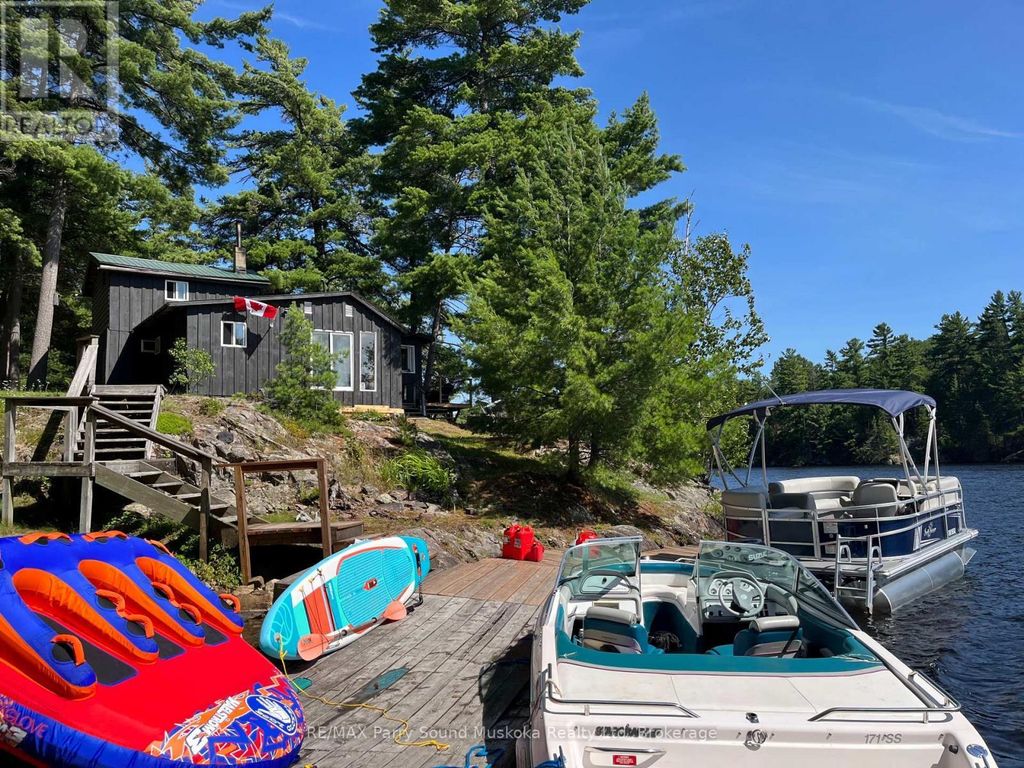 104 Kawigamog Lake, Parry Sound Remote Area (blair)