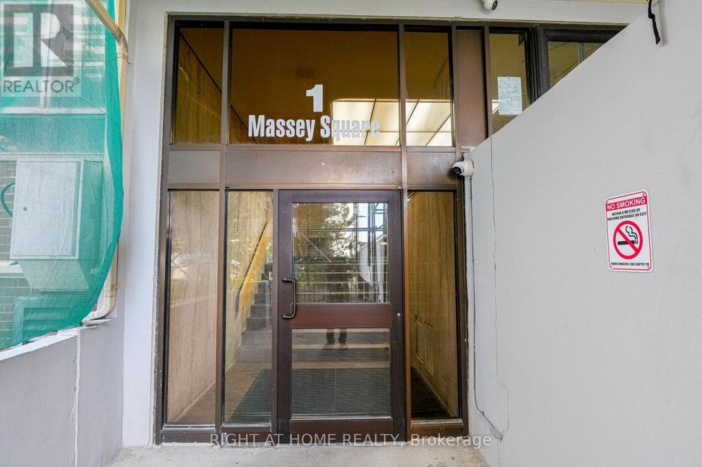 2203 - 1 Massey Square, Toronto (crescent Town)