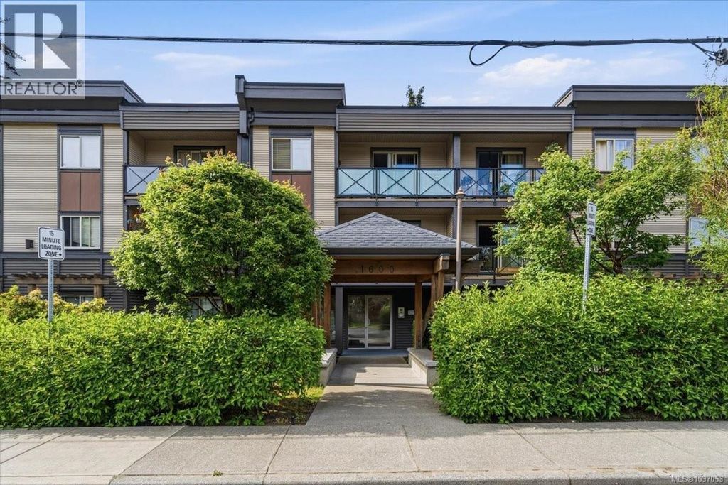 102 1600 Caspers Way, Nanaimo
