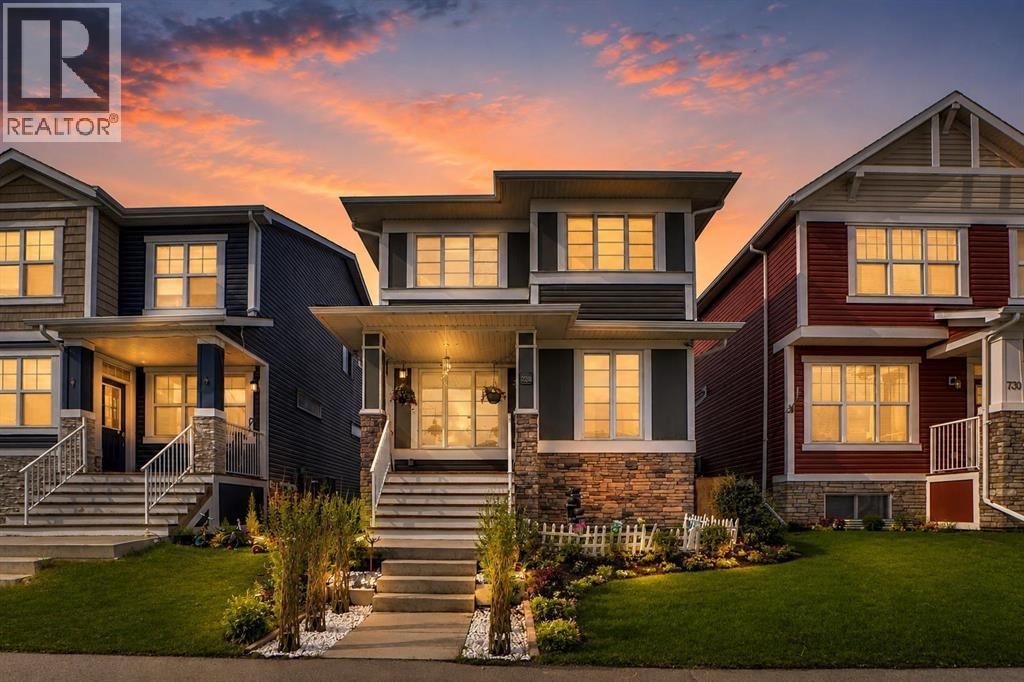 726 Redstone Drive Ne, Calgary
