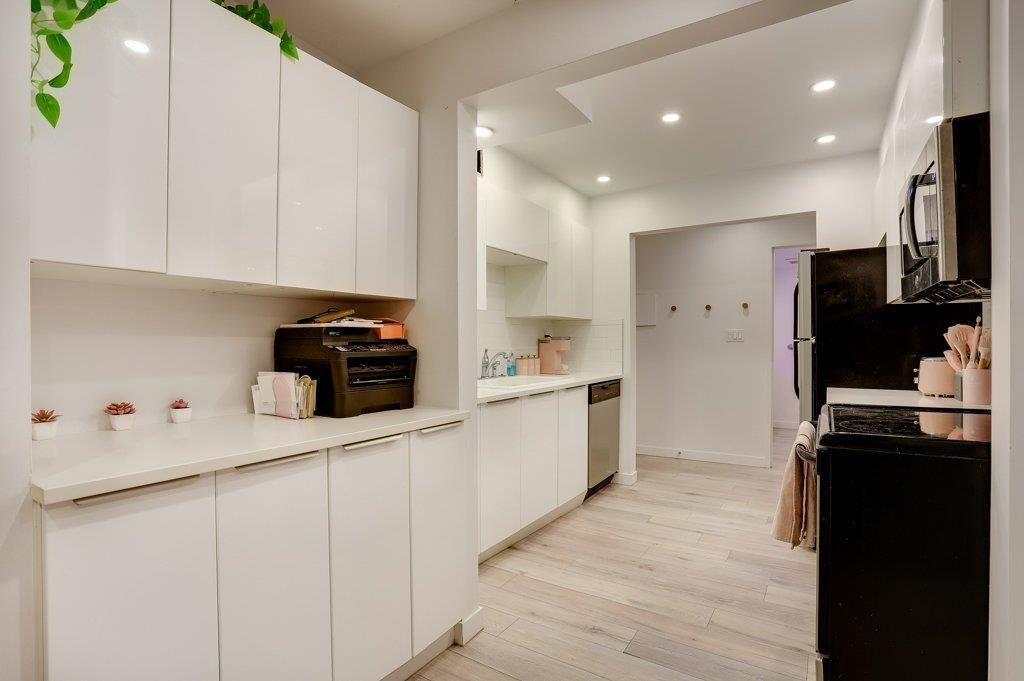 105 1544 Fir Street, White Rock