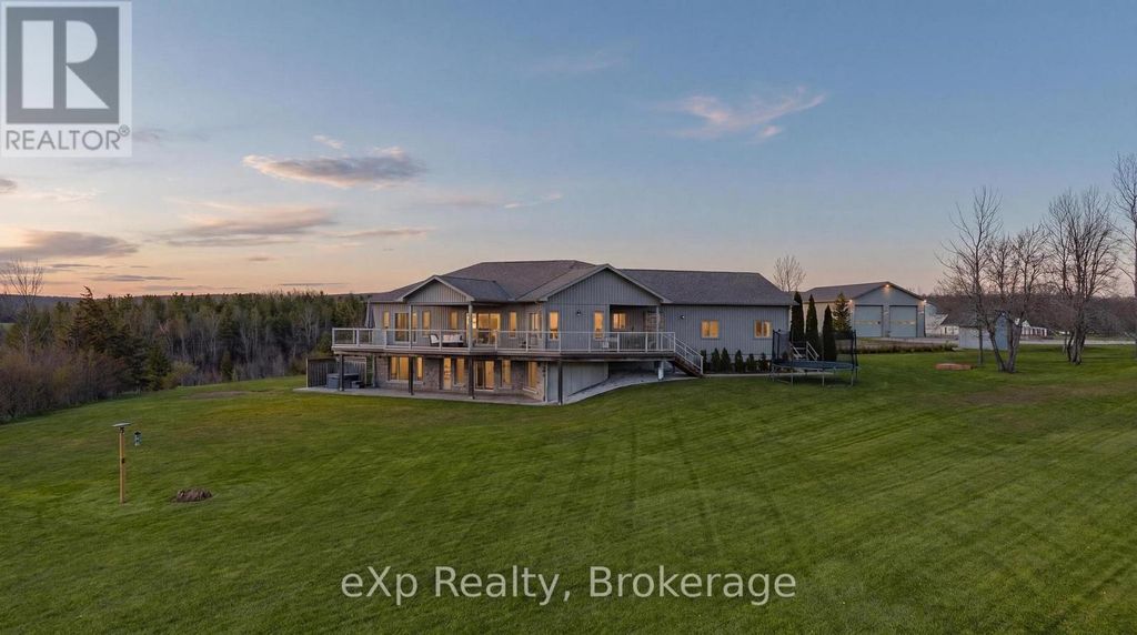 138430 112 Grey Road, Meaford