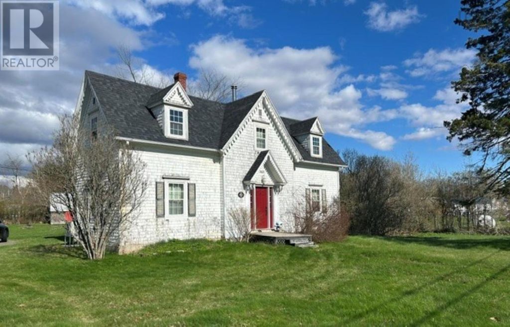 8863 Highway 2, Great Village