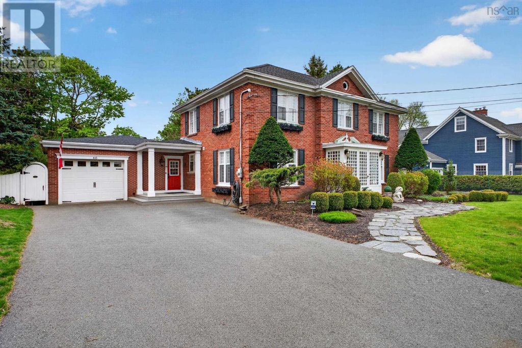46 Highland Drive, Truro