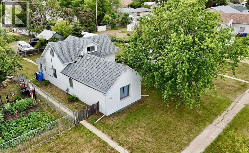 11205 103 Avenue, Fairview