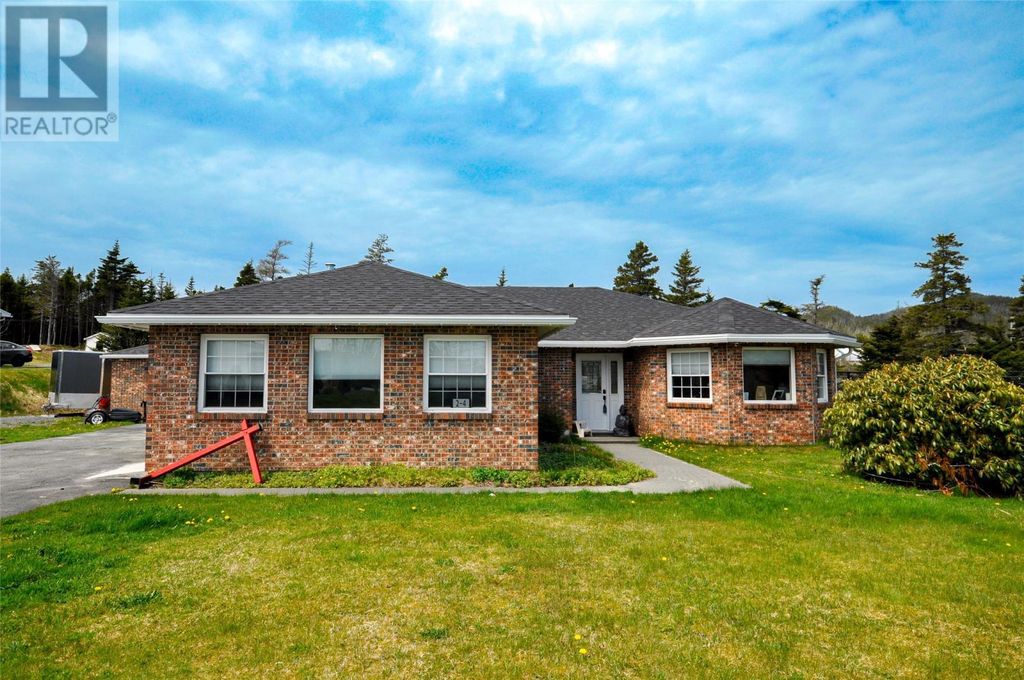 2-4 Burntwoods Place, Placentia