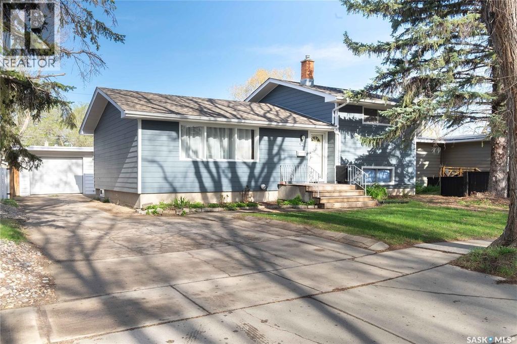 92 Bell Street, Regina